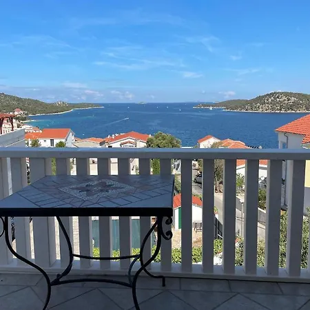 Apartment Lucija With Pool *