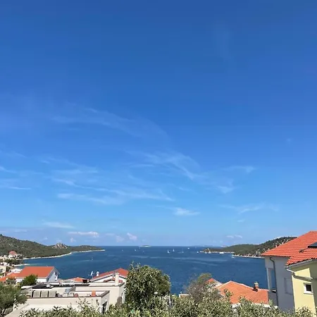 Apartment Lucija With Pool Ražanj