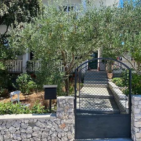 Lucija With Pool Apartment