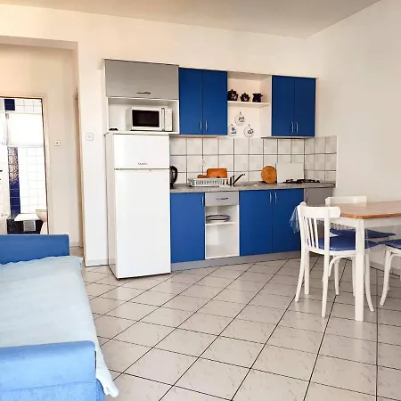 Lucija With Pool Apartment