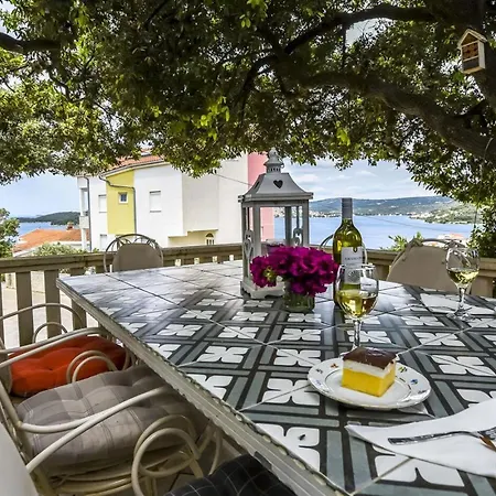Lucija With Pool Apartment *