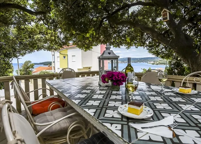 Lucija Appartement *